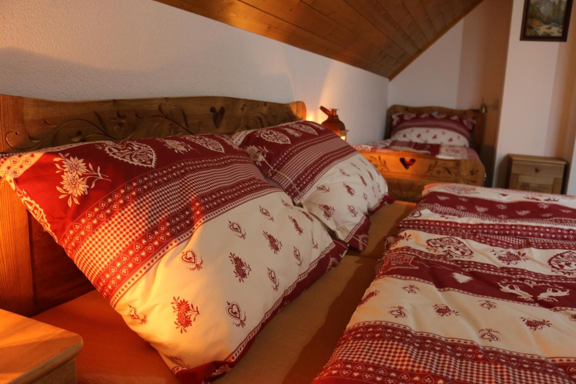 Pinus Cembra Villa สตารา เลชนา ภายนอก รูปภาพ