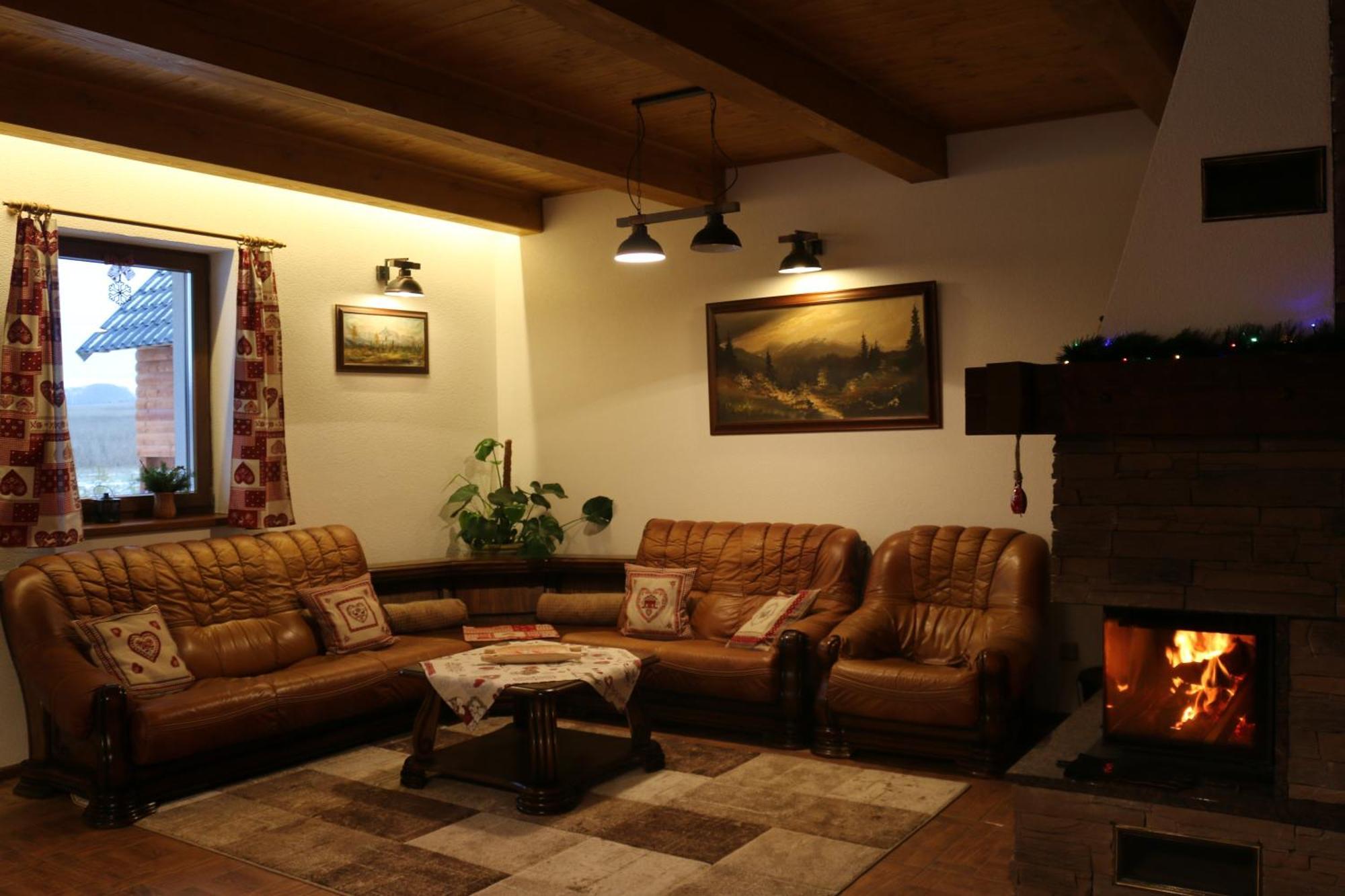 Pinus Cembra Villa สตารา เลชนา ภายนอก รูปภาพ